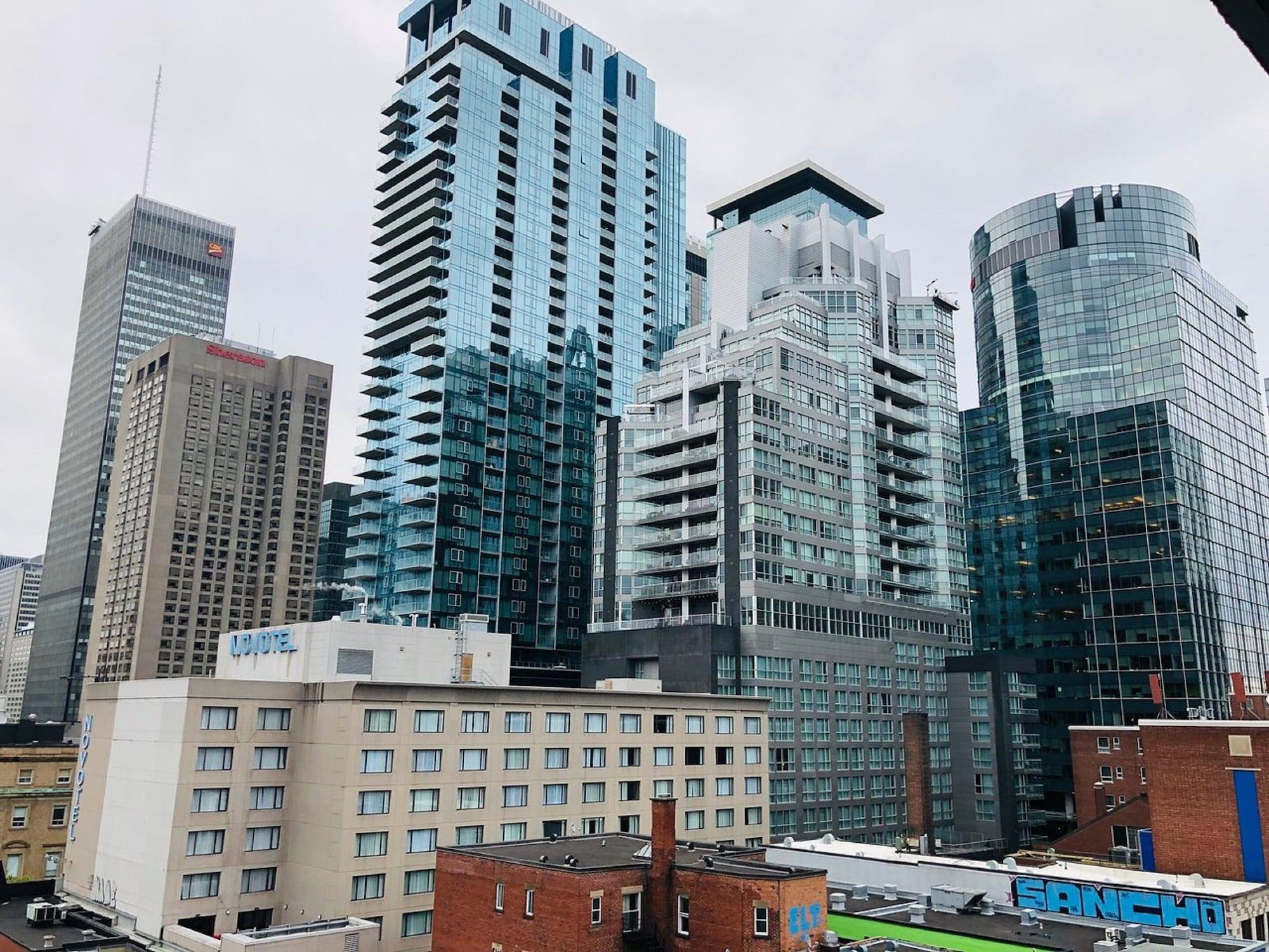 Comfort Suites Downtown Montréal Eksteriør bilde